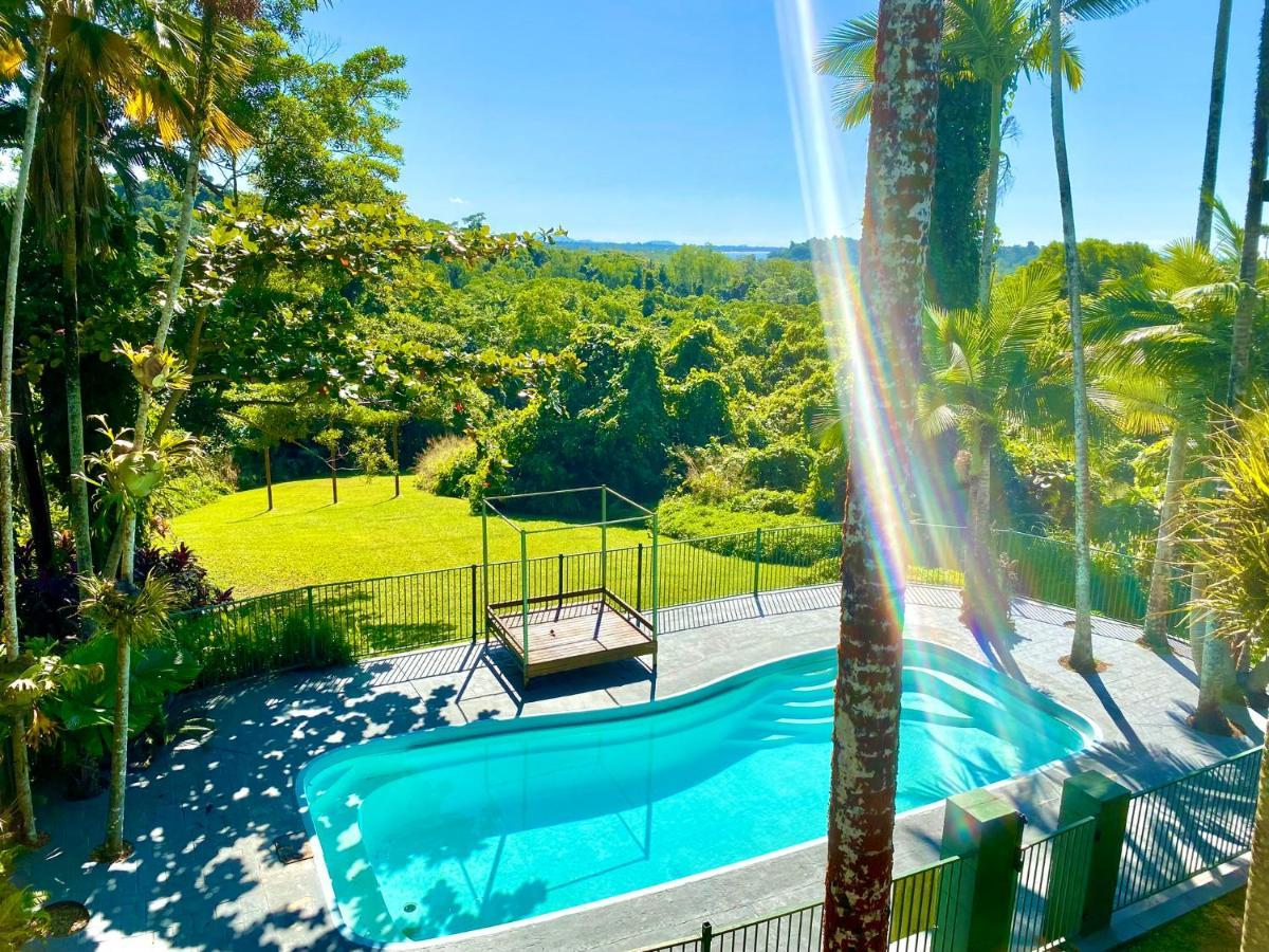 Jackaroo Treehouse Rainforest Retreat Mission Beach Buitenkant foto